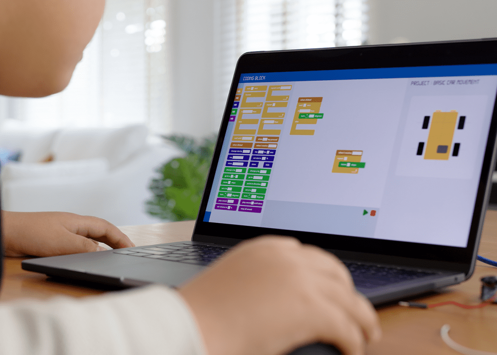 Scratch coding classes by ComputerXplorers