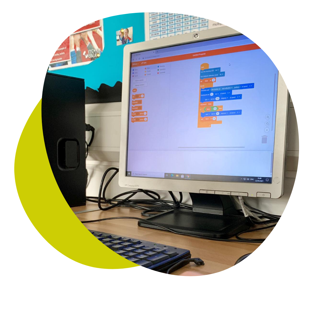 Python programming classes from ComputerXplorers